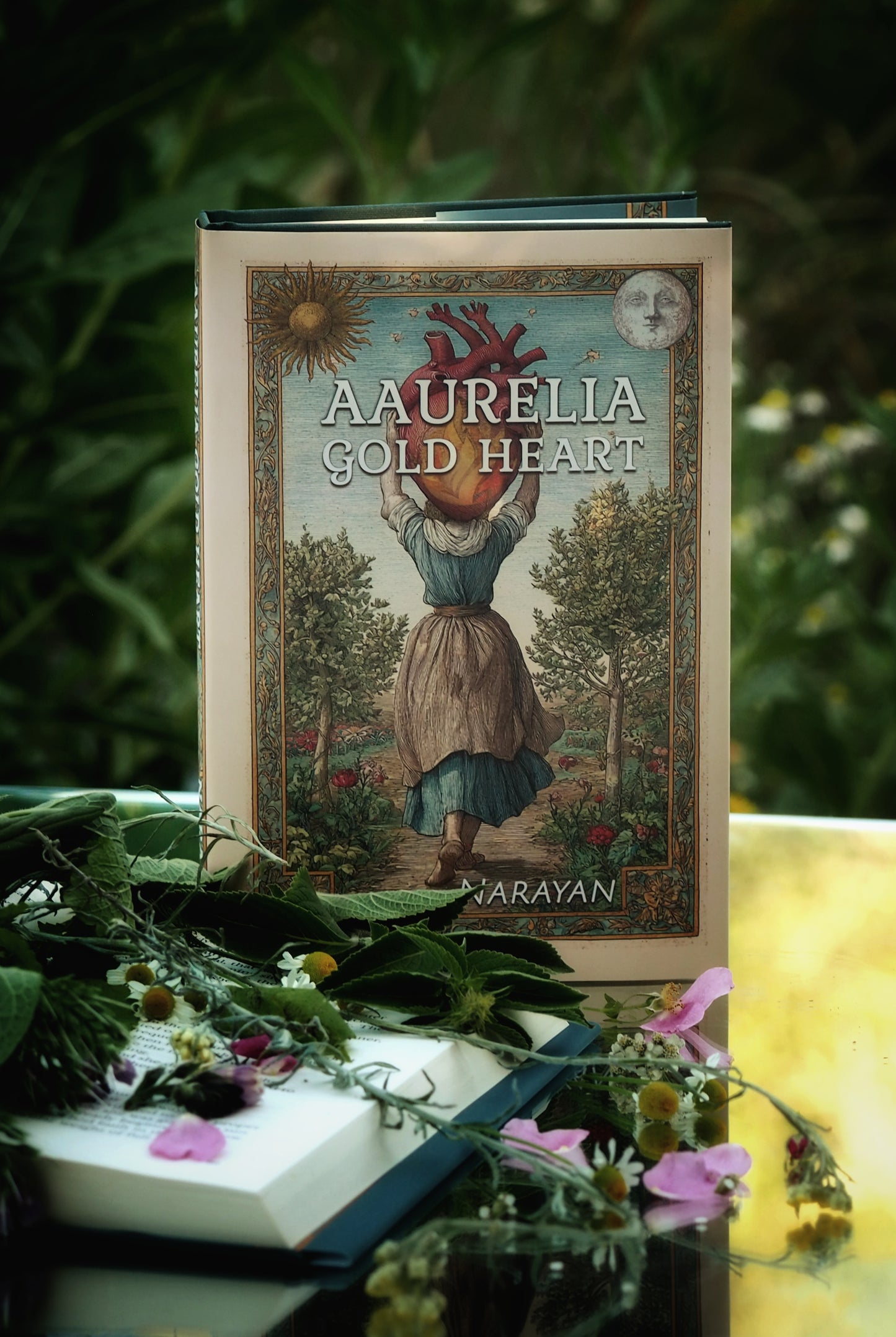 AAURELIA  Gold Heart, Hard Cover